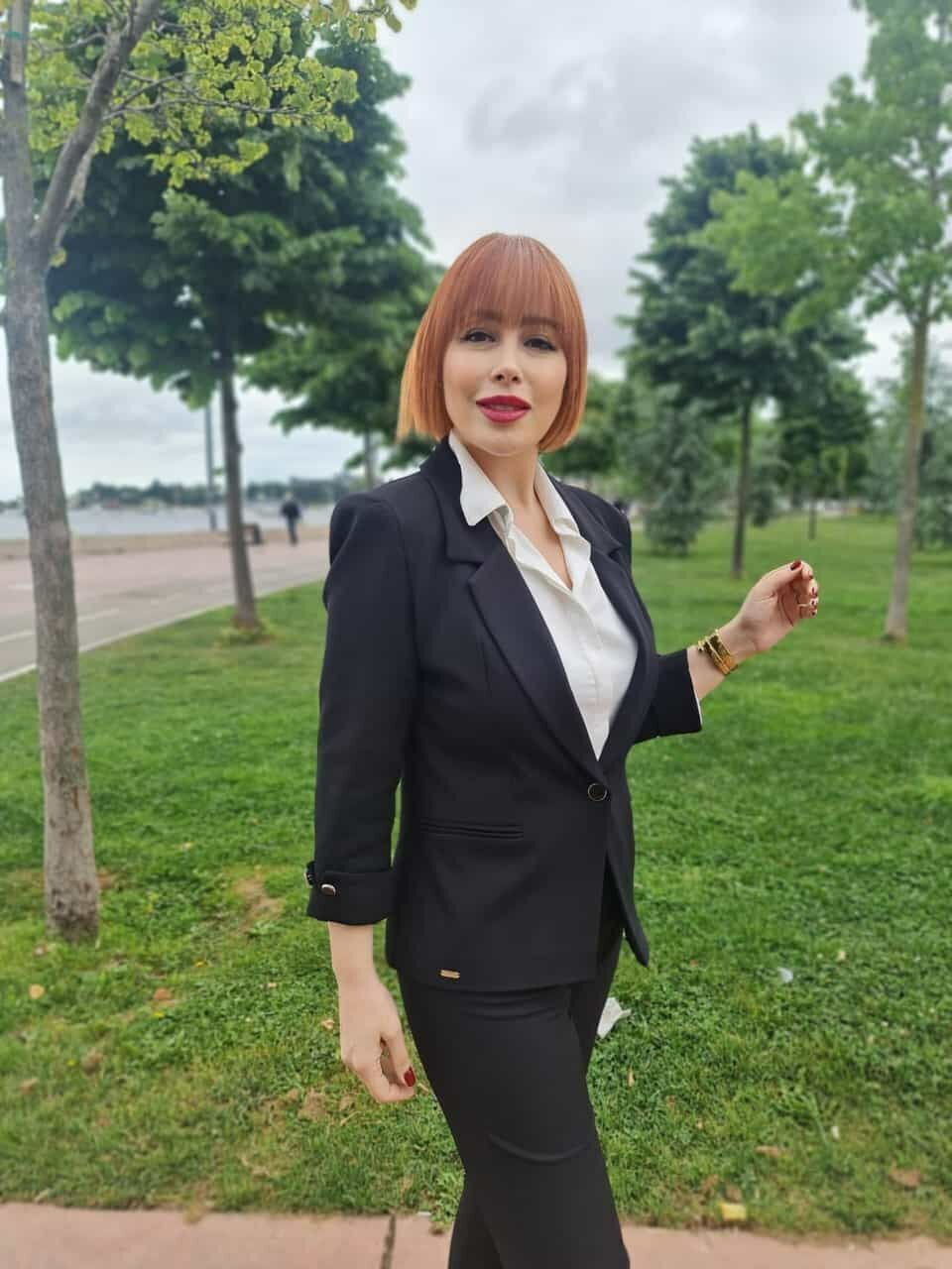 Double Kol Manşetli Yakalı Ceket